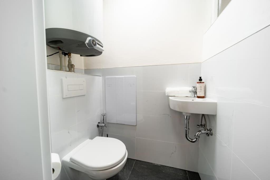 Secret Budget Studio Oasis Прага Екстер'єр фото